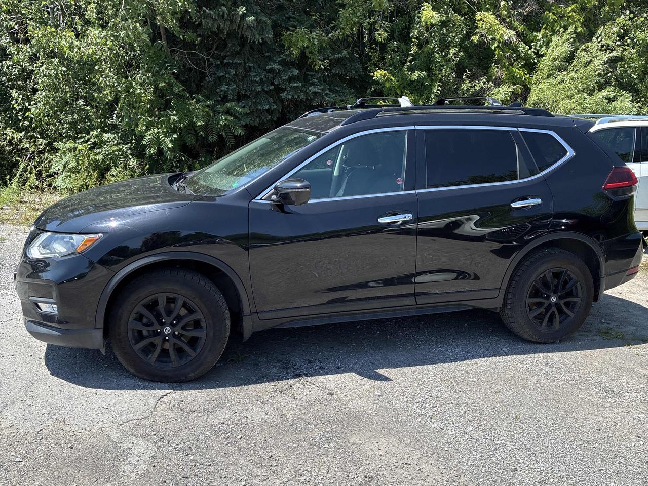 2018 Nissan Rogue Midnight | AWD | Pano Roof | Nav | 360° Cam & More Photo23