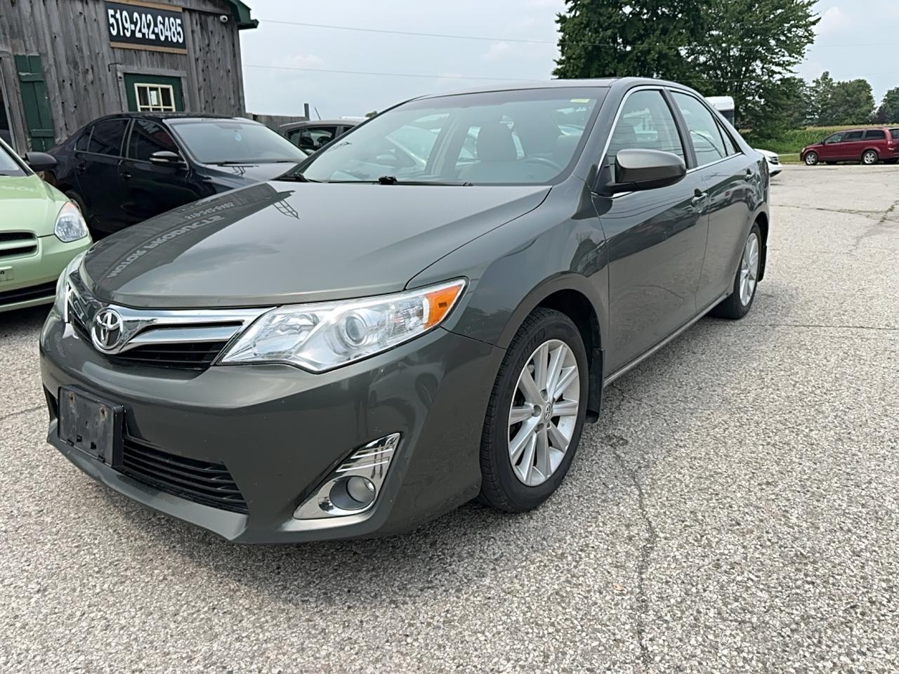 2012 Toyota Camry XLE Photo