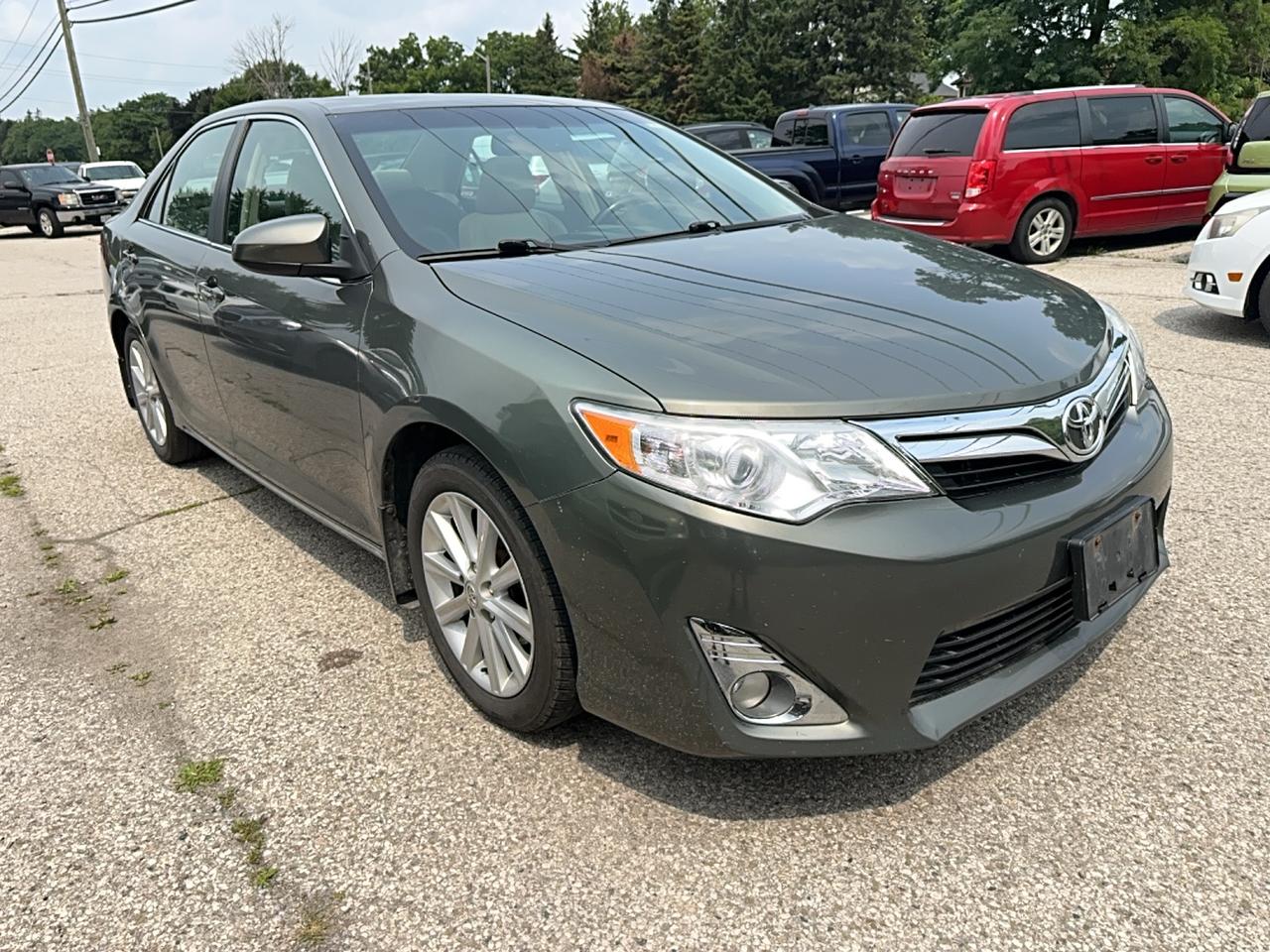 2012 Toyota Camry XLE Photo