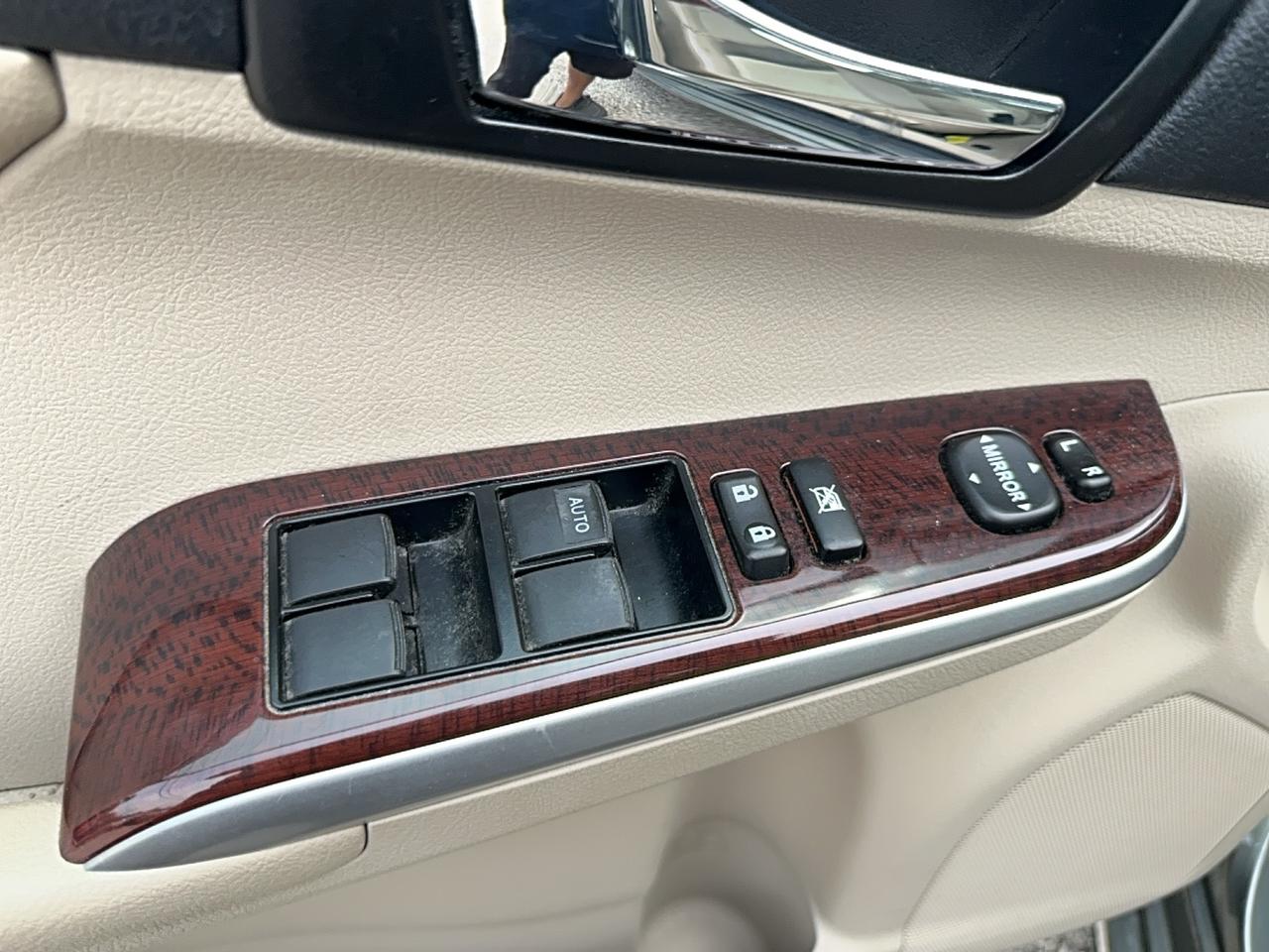 2012 Toyota Camry XLE Photo
