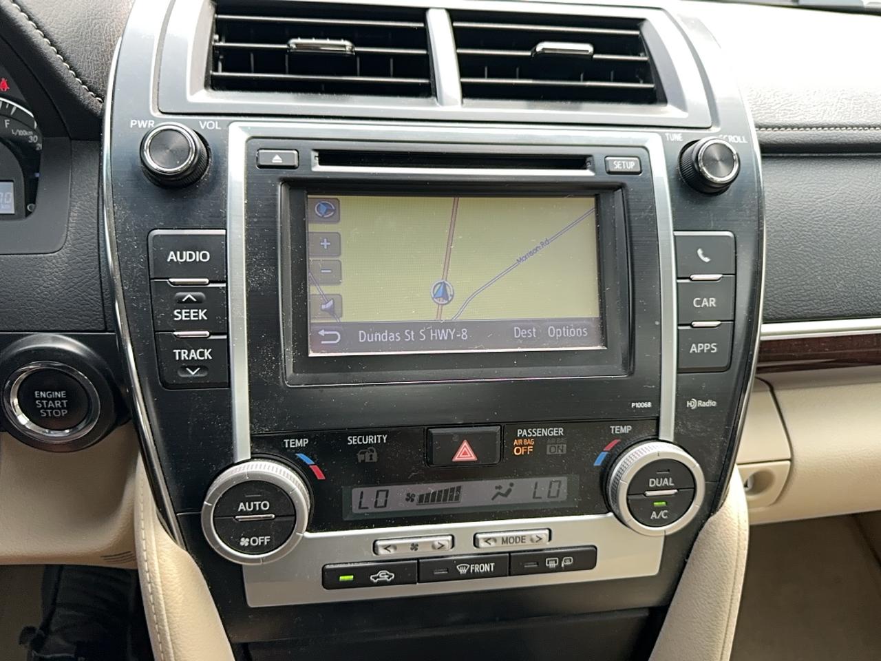2012 Toyota Camry XLE Photo
