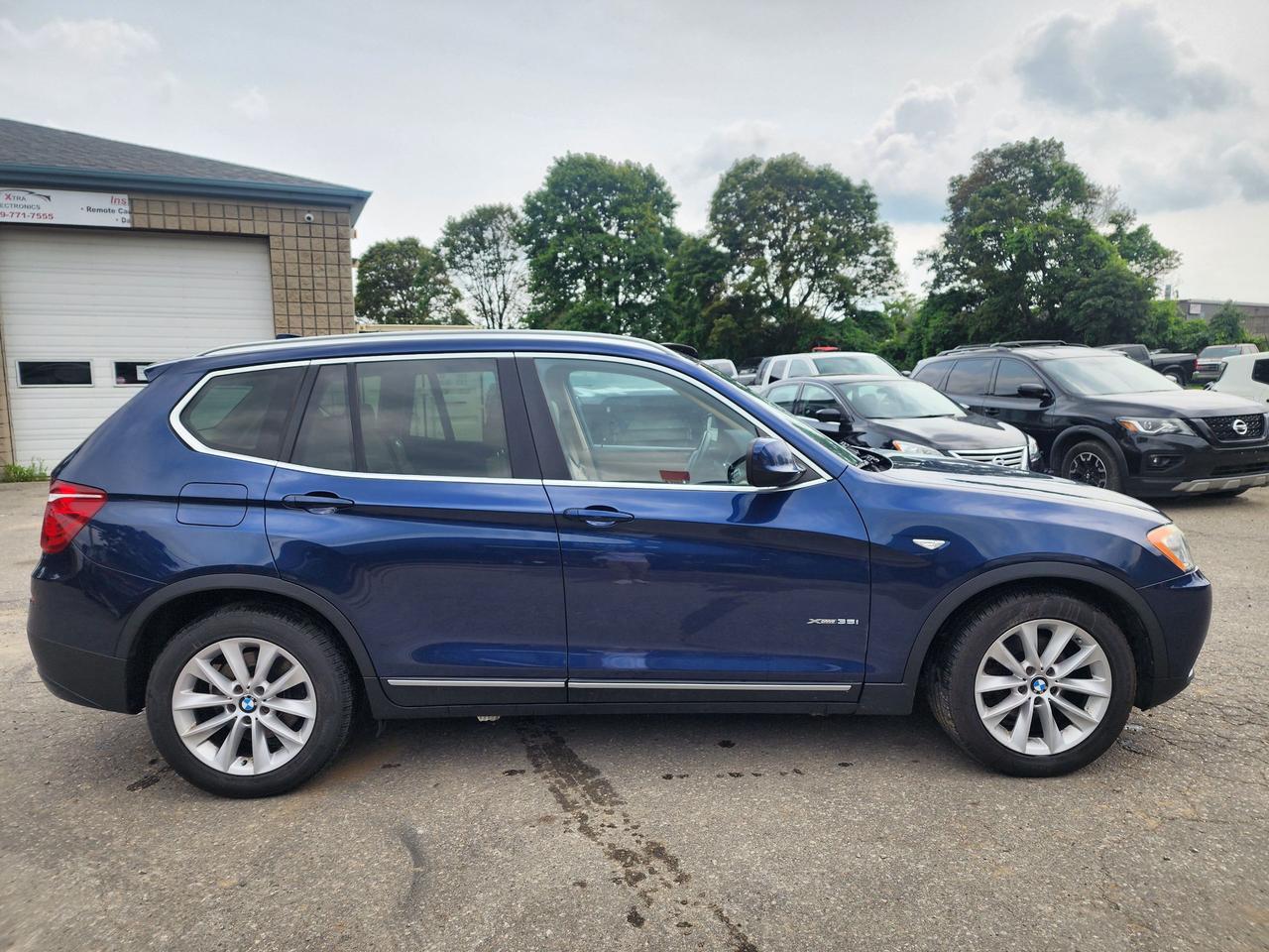 2011 BMW X3 35i l Clean Carfax l No Accidents l One Owner l Photo3