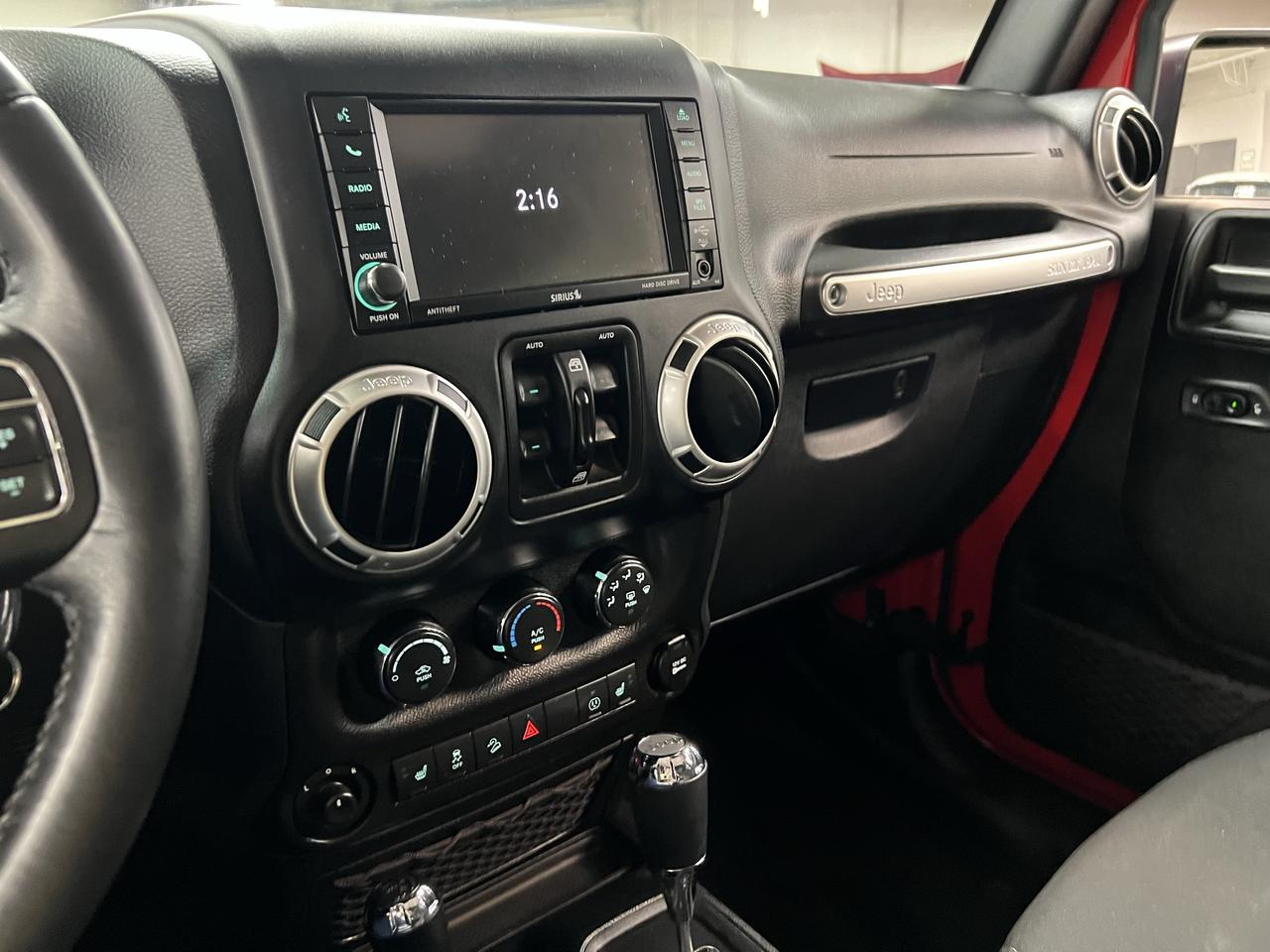 2018 Jeep Wrangler SAHARA 4X4 Photo