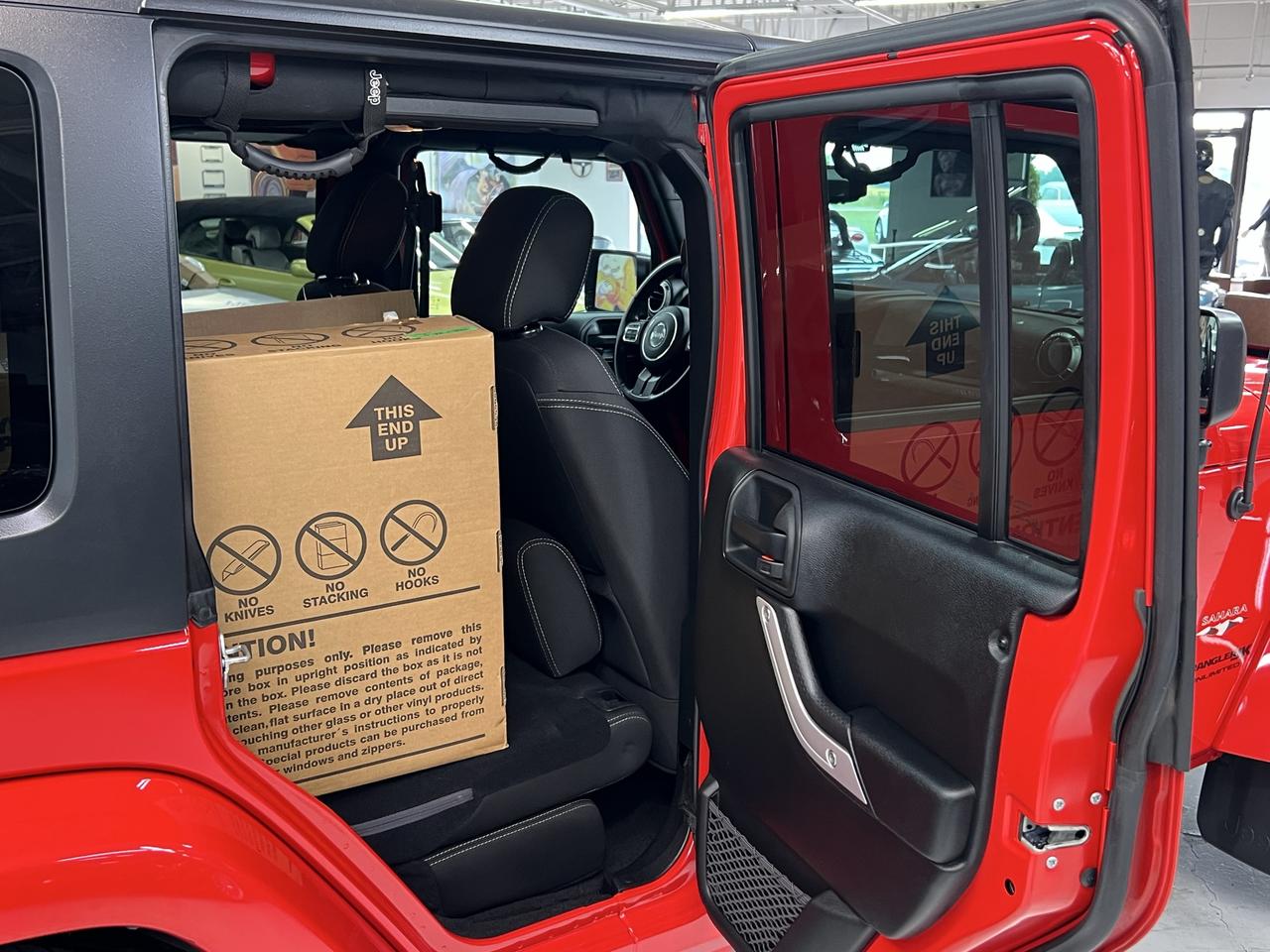 2018 Jeep Wrangler SAHARA 4X4 Photo