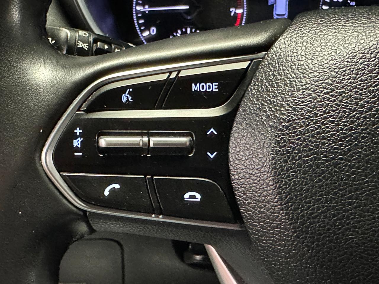 2019 Hyundai Santa Fe ESSENTIAL | CLEAN CARFAX | AWD | BLUETOOTH | ALLOY Photo