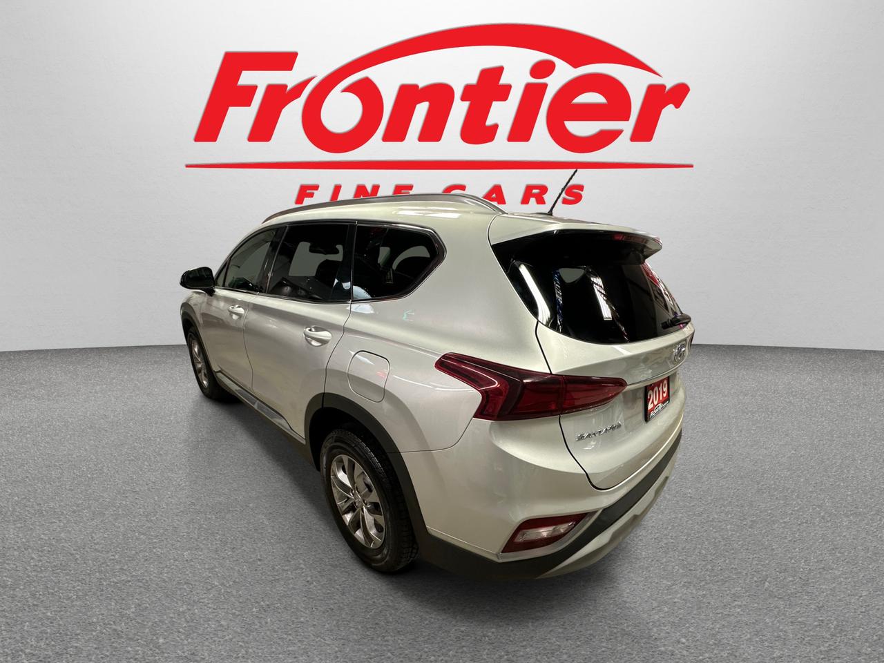2019 Hyundai Santa Fe ESSENTIAL | CLEAN CARFAX | AWD | BLUETOOTH | ALLOY Photo