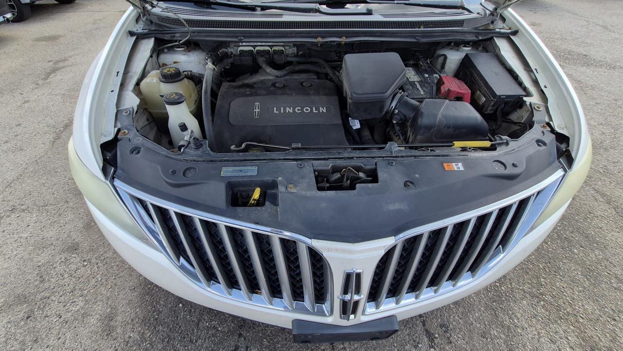 2011 Lincoln MKX LOADED, LEATHER, NAVI, WHEELS, ROOF, AS IS SPECIAL Photo