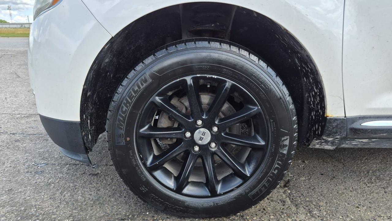 2011 Lincoln MKX LOADED, LEATHER, NAVI, WHEELS, ROOF, AS IS SPECIAL Photo