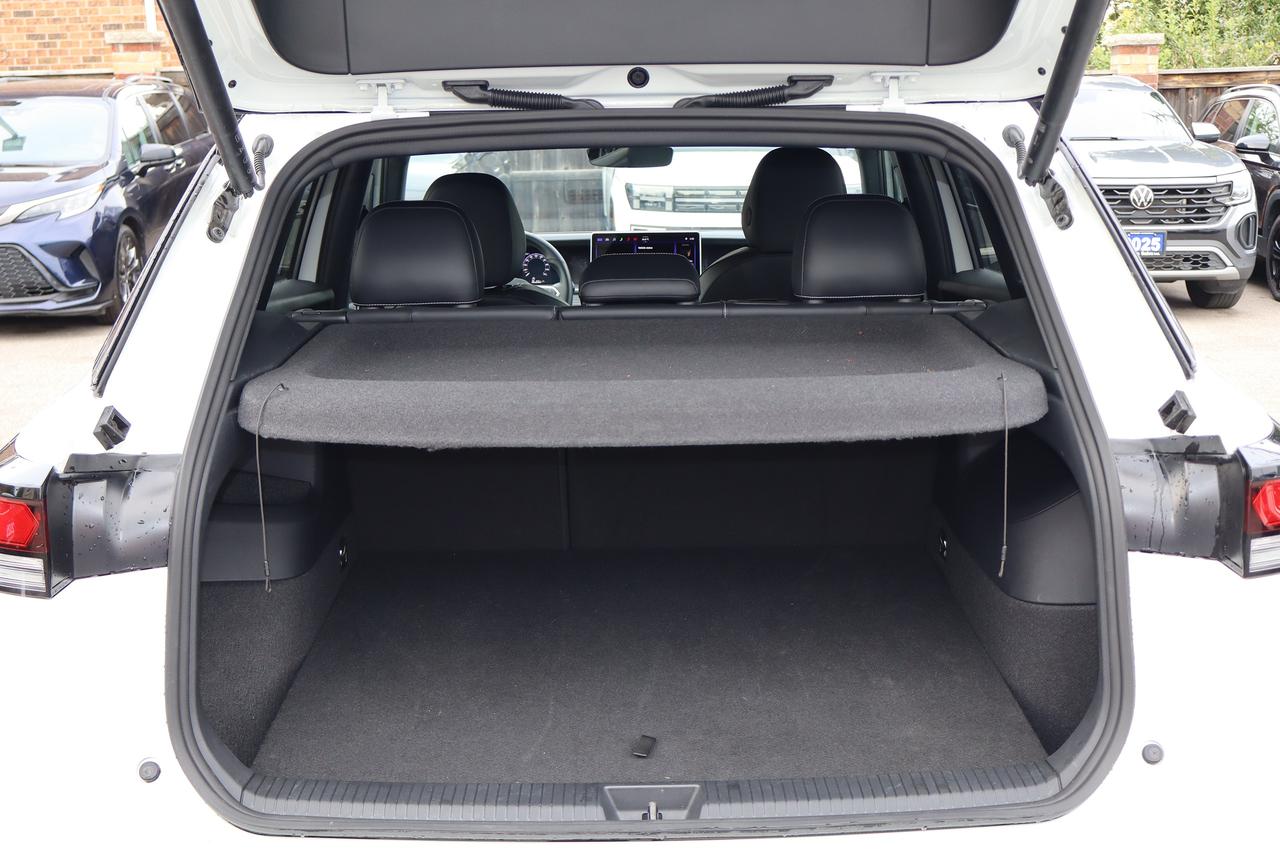 2026 Volkswagen Tiguan Comfortline R-Line Black Edition Photo