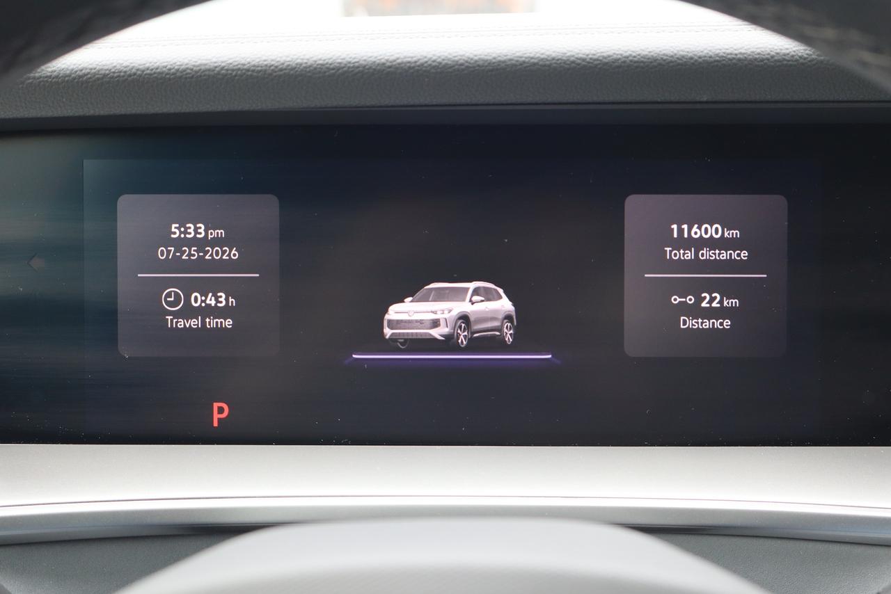 2026 Volkswagen Tiguan Comfortline R-Line Black Edition Photo
