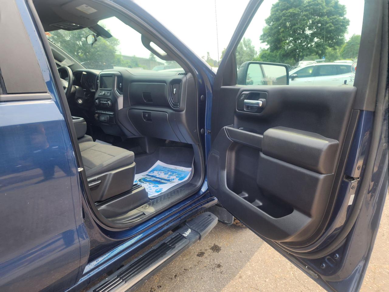 2022 Chevrolet Silverado 1500 LTD Work Truck l Clean Carfax l No Accidents l Photo