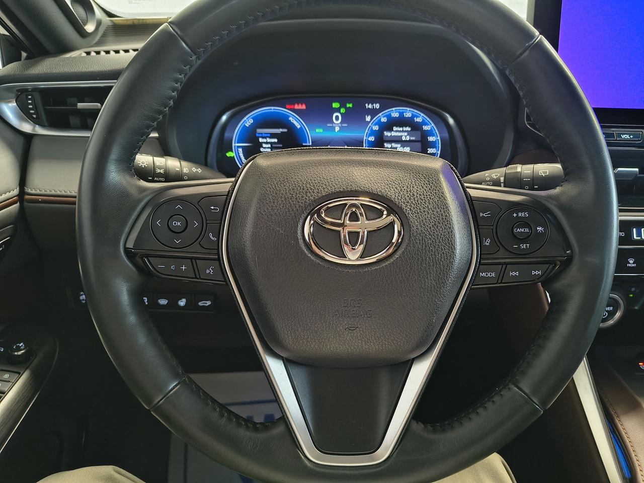 2023 Toyota Venza LIMITED Photo0