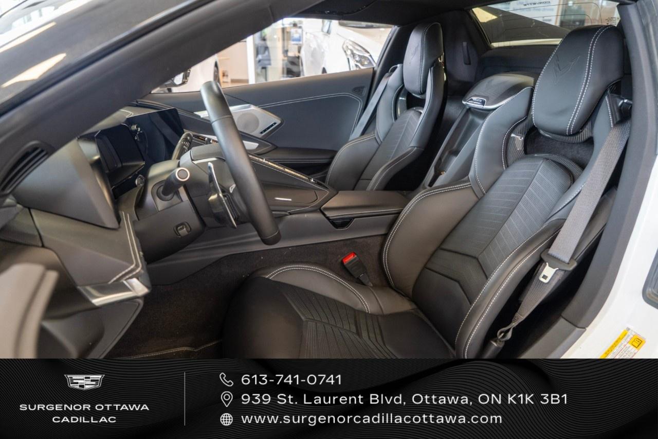 2024 Chevrolet Corvette Stingray Convertible 2LT Photo