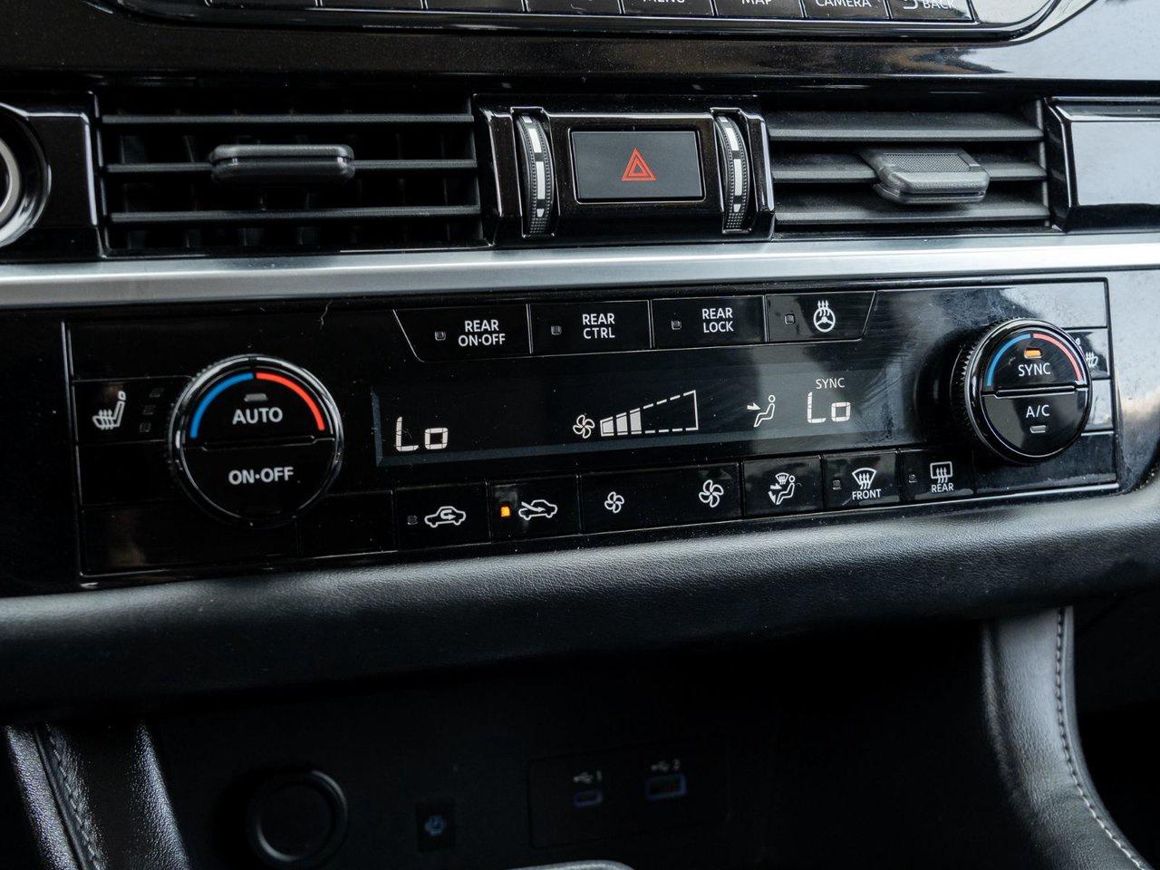 2022 Nissan Pathfinder SL Photo