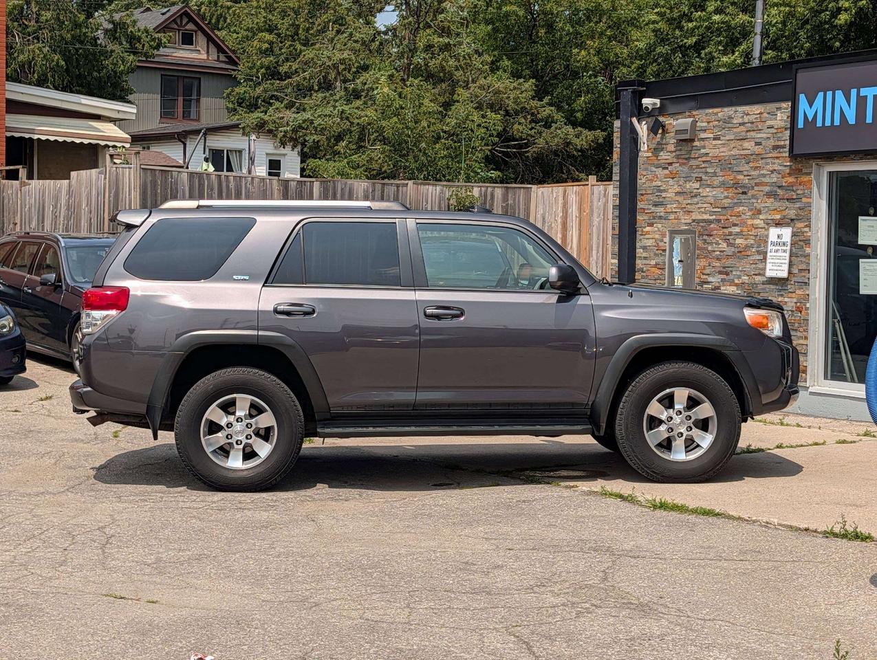 2013 Toyota 4Runner Clean CarFax   Krown Sprayed   Dealer Serviced Photo