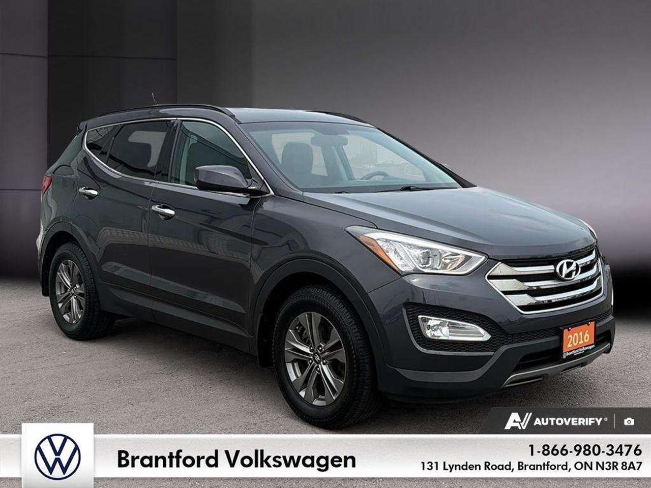 2016 Hyundai Santa Fe FWD 2.4L Photo