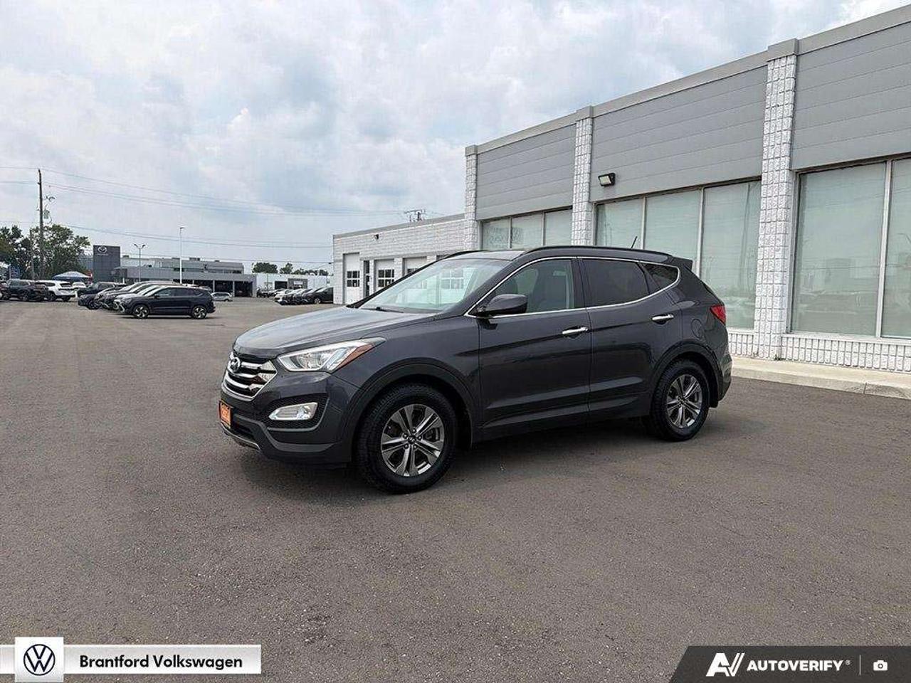2016 Hyundai Santa Fe FWD 2.4L Photo