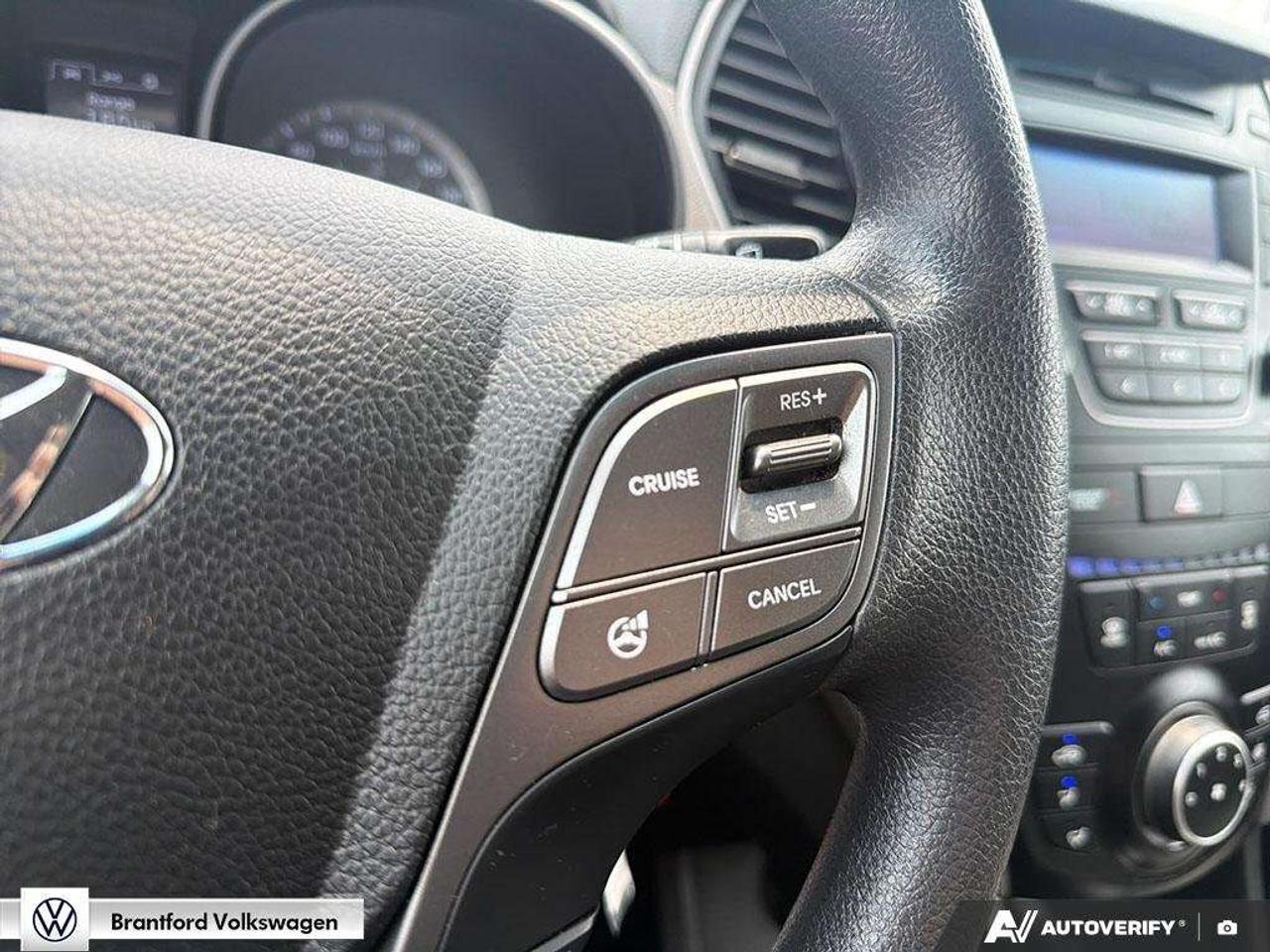 2016 Hyundai Santa Fe FWD 2.4L Photo