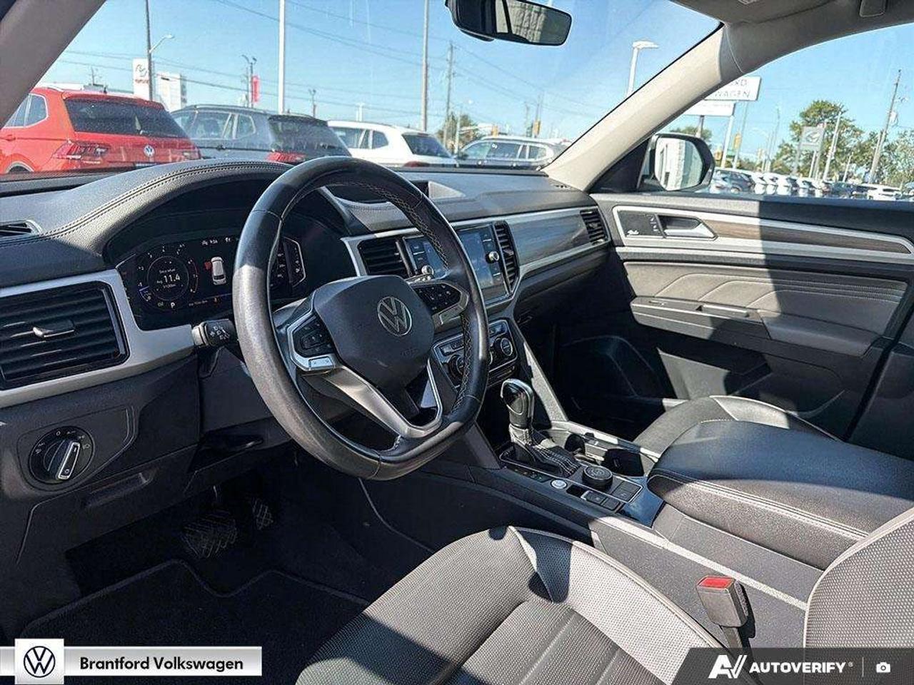 2023 Volkswagen Atlas HIGHLINE Photo
