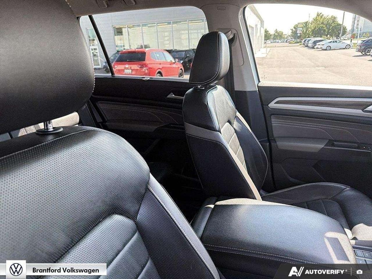 2023 Volkswagen Atlas HIGHLINE Photo