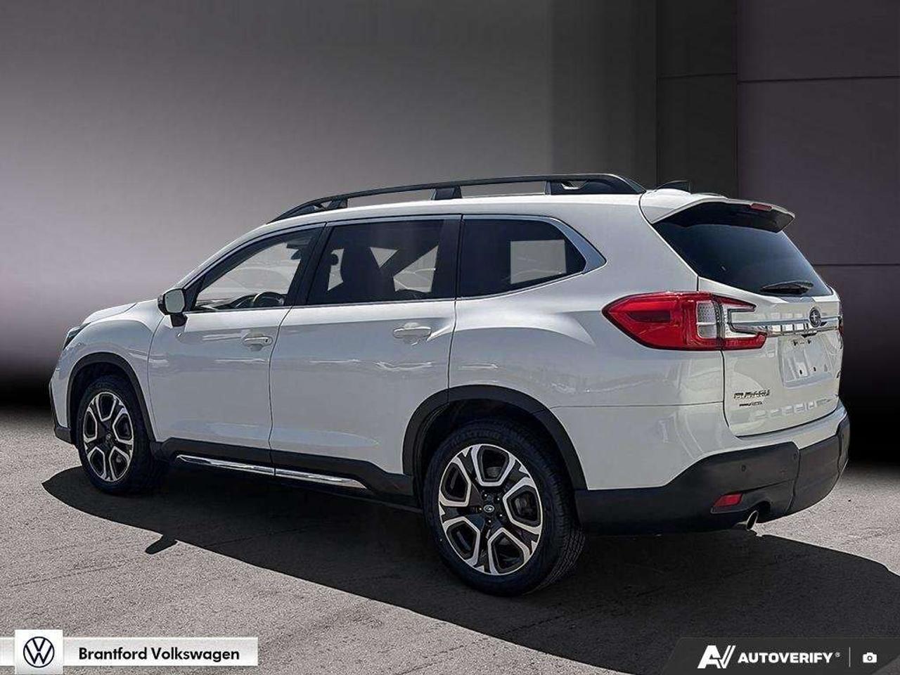 2023 Subaru ASCENT Limited Photo