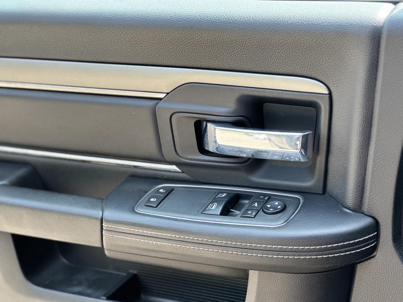 2013 RAM 1500 R/T Photo