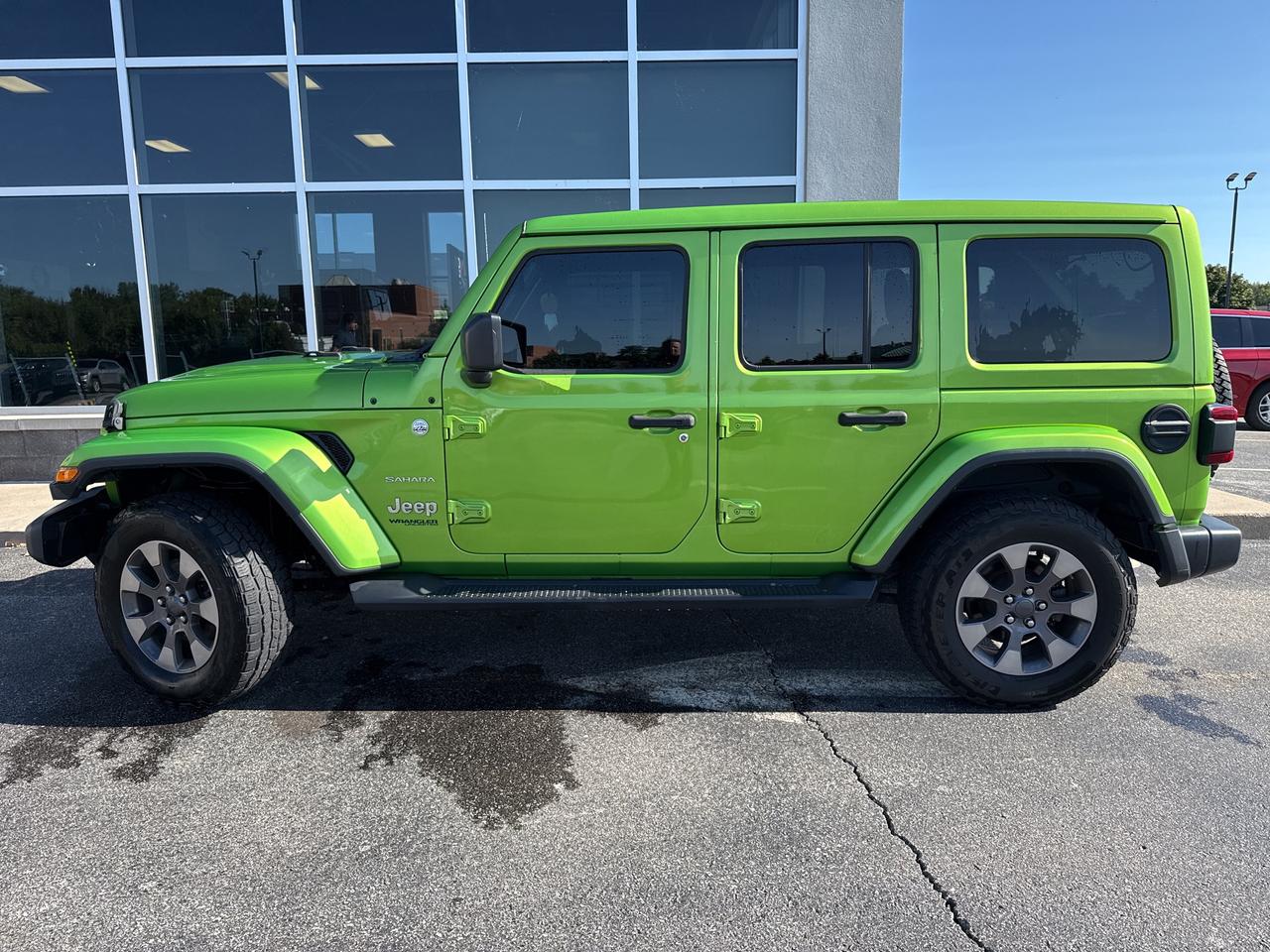 2019 Jeep WRANGLER UNLIMITED Sahara Photo