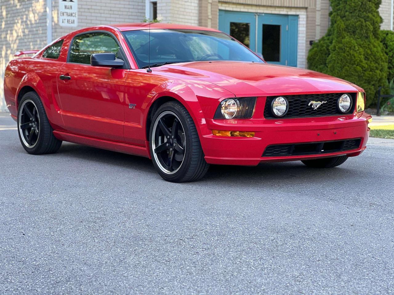 2005 Ford Mustang FORD MUSTANG GT 4.6L Photo