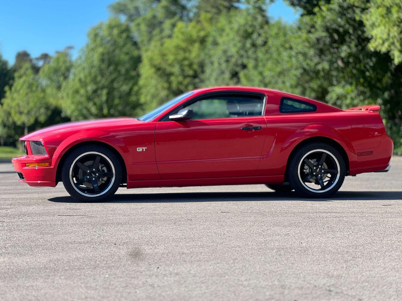 2005 Ford Mustang FORD MUSTANG GT 4.6L Photo