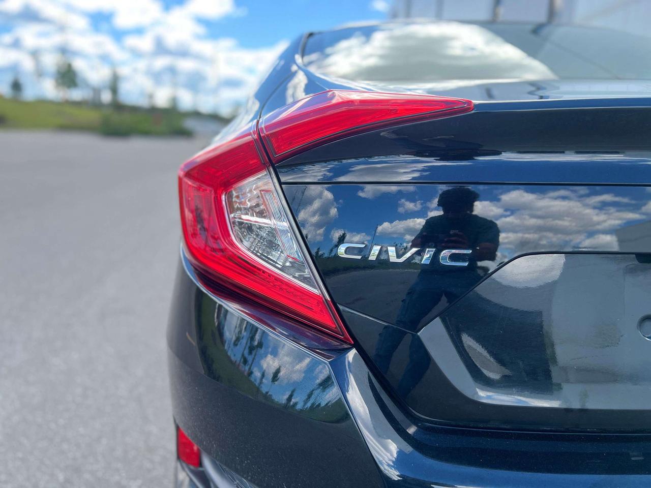 2020 Honda Civic EX/ SINGLE OWNER/ NO ACCIDENT Photo