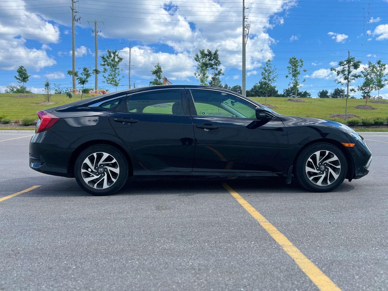 2020 Honda Civic EX/ SINGLE OWNER/ NO ACCIDENT Photo