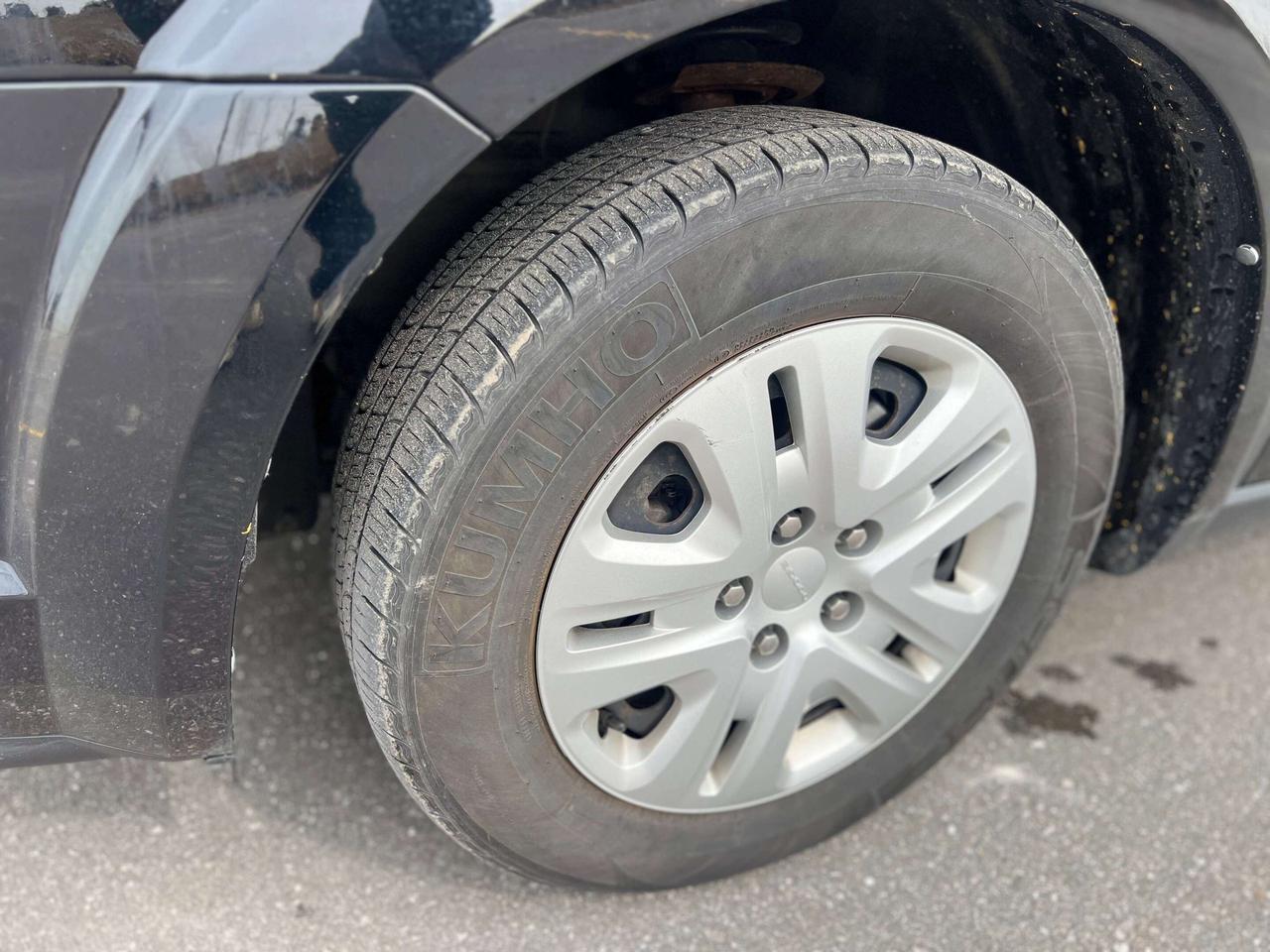 2015 Dodge Journey LOW MILEAGE JOURNEY 2.4L Photo