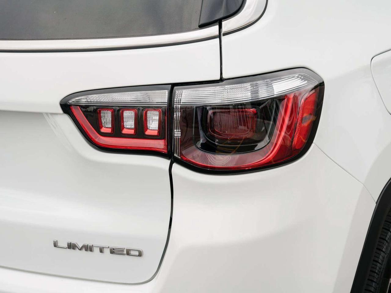 2024 Jeep Compass LIMITED Photo