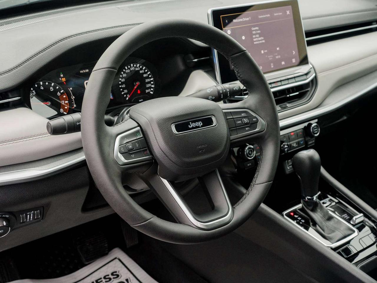 2024 Jeep Compass LIMITED Photo