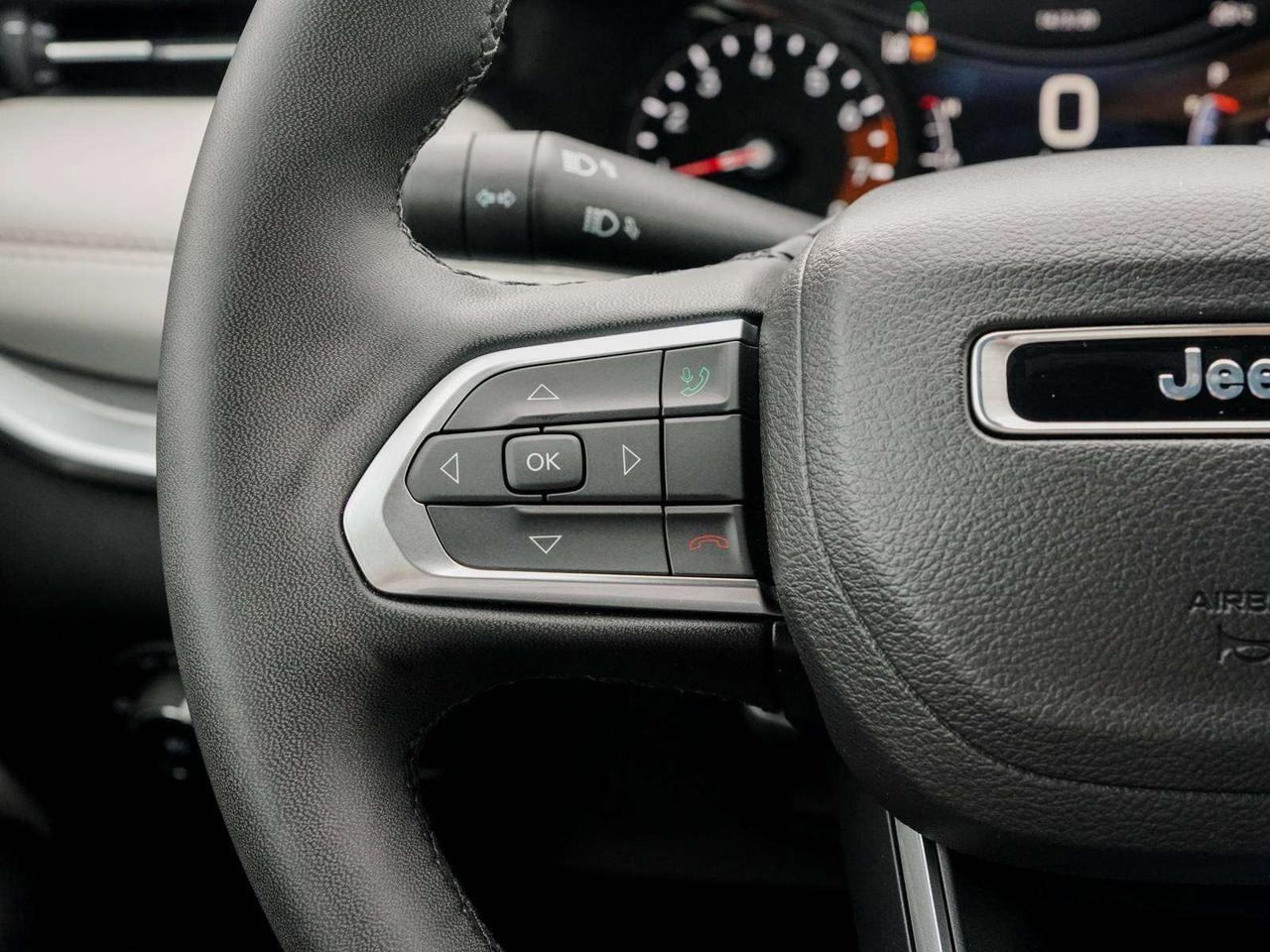 2024 Jeep Compass LIMITED Photo