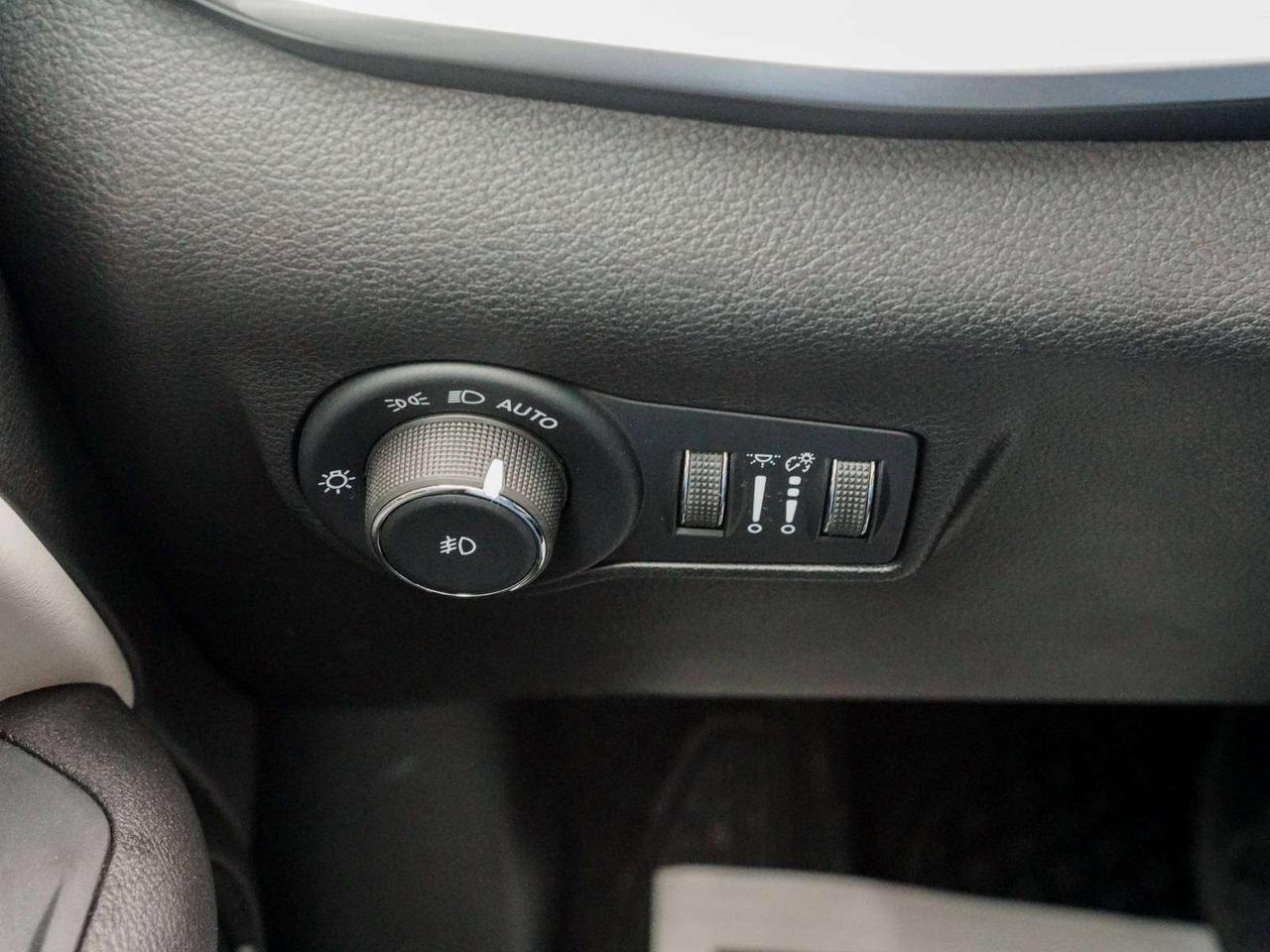 2024 Jeep Compass LIMITED Photo