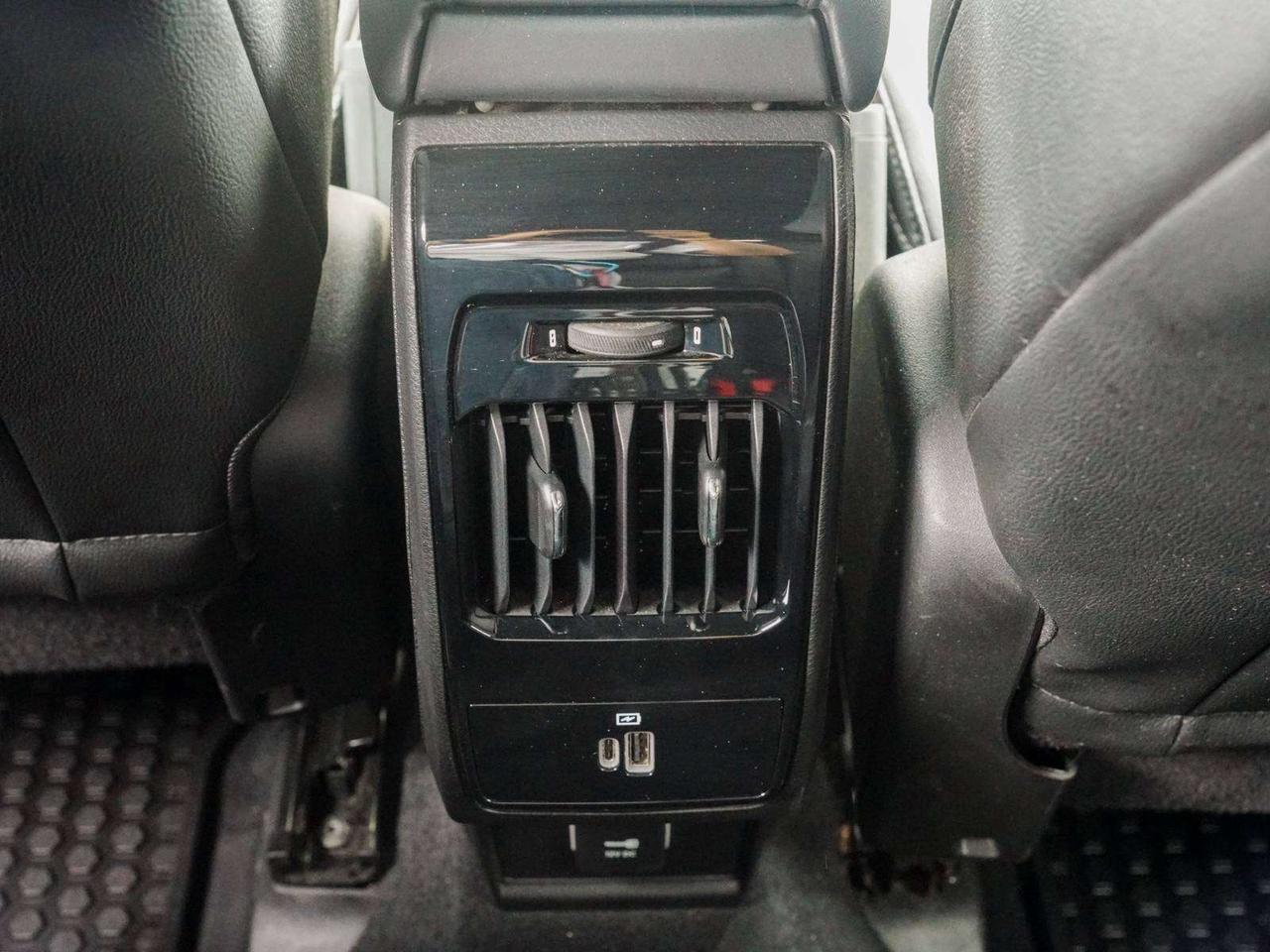 2024 Jeep Compass LIMITED Photo
