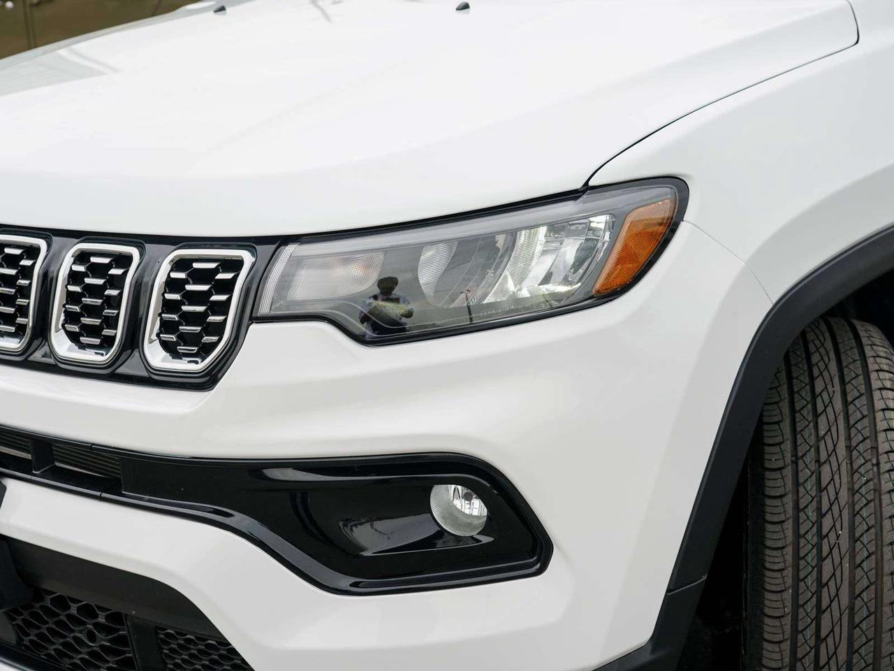 2024 Jeep Compass LIMITED Photo