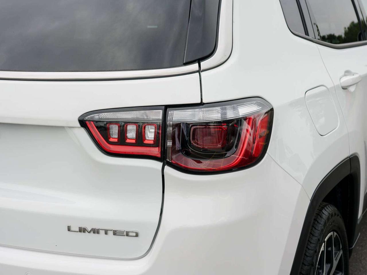 2024 Jeep Compass LIMITED Photo