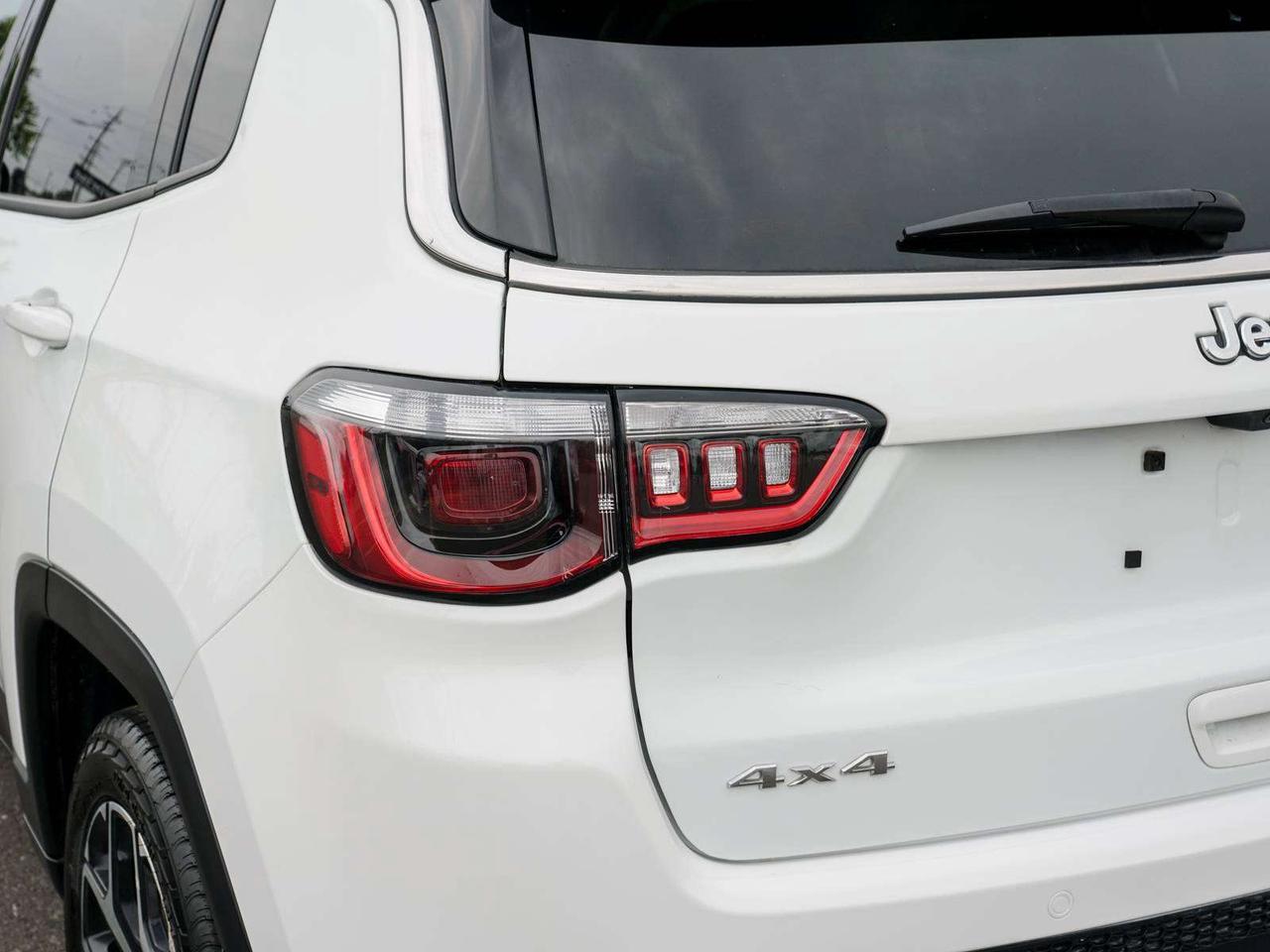 2024 Jeep Compass LIMITED Photo