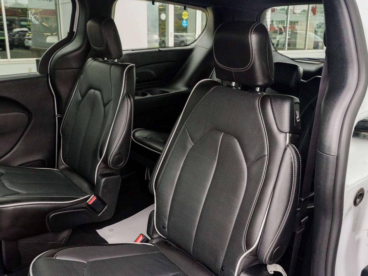 2024 Chrysler Pacifica Limited Photo