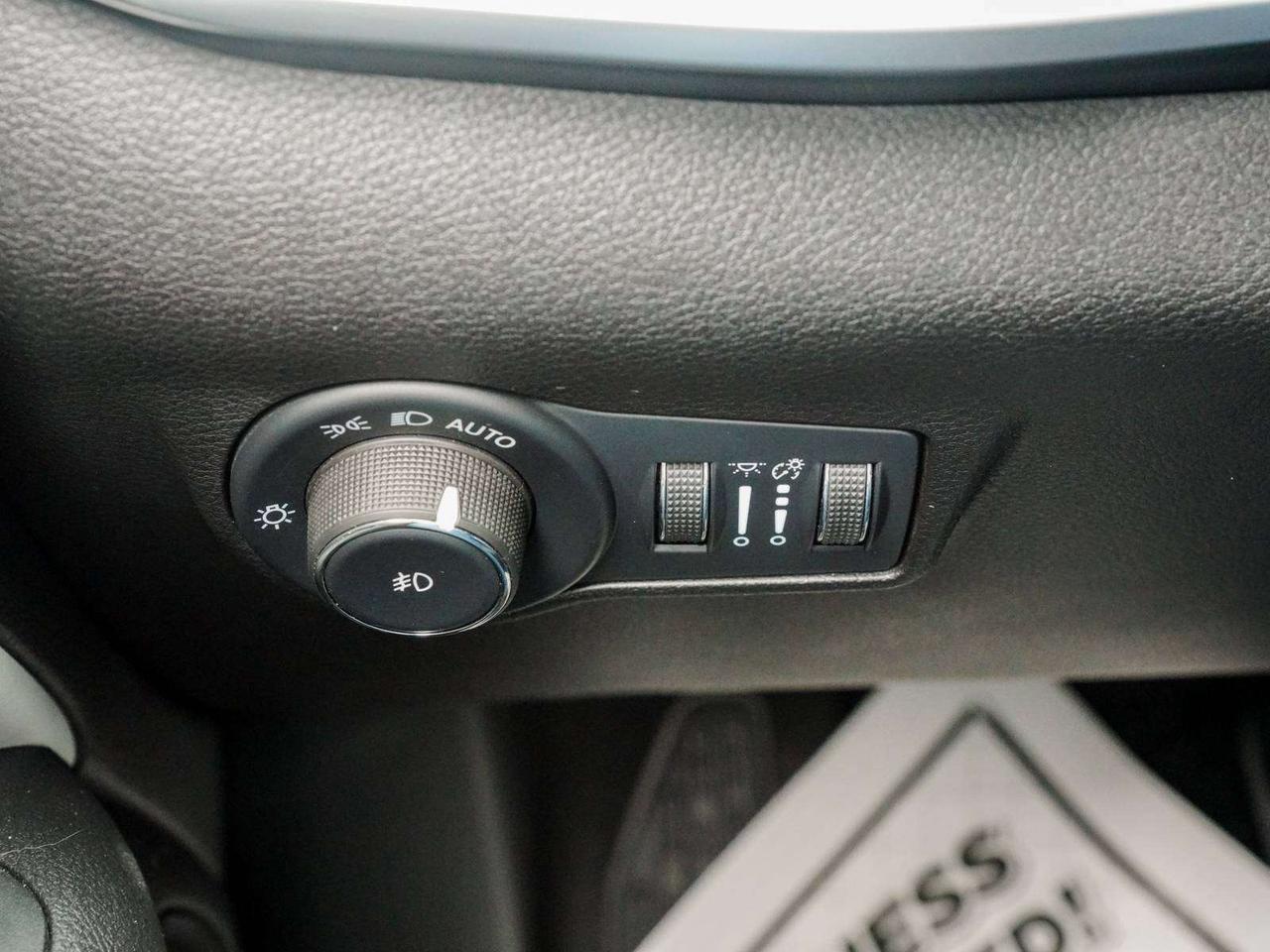 2024 Jeep Compass LIMITED Photo