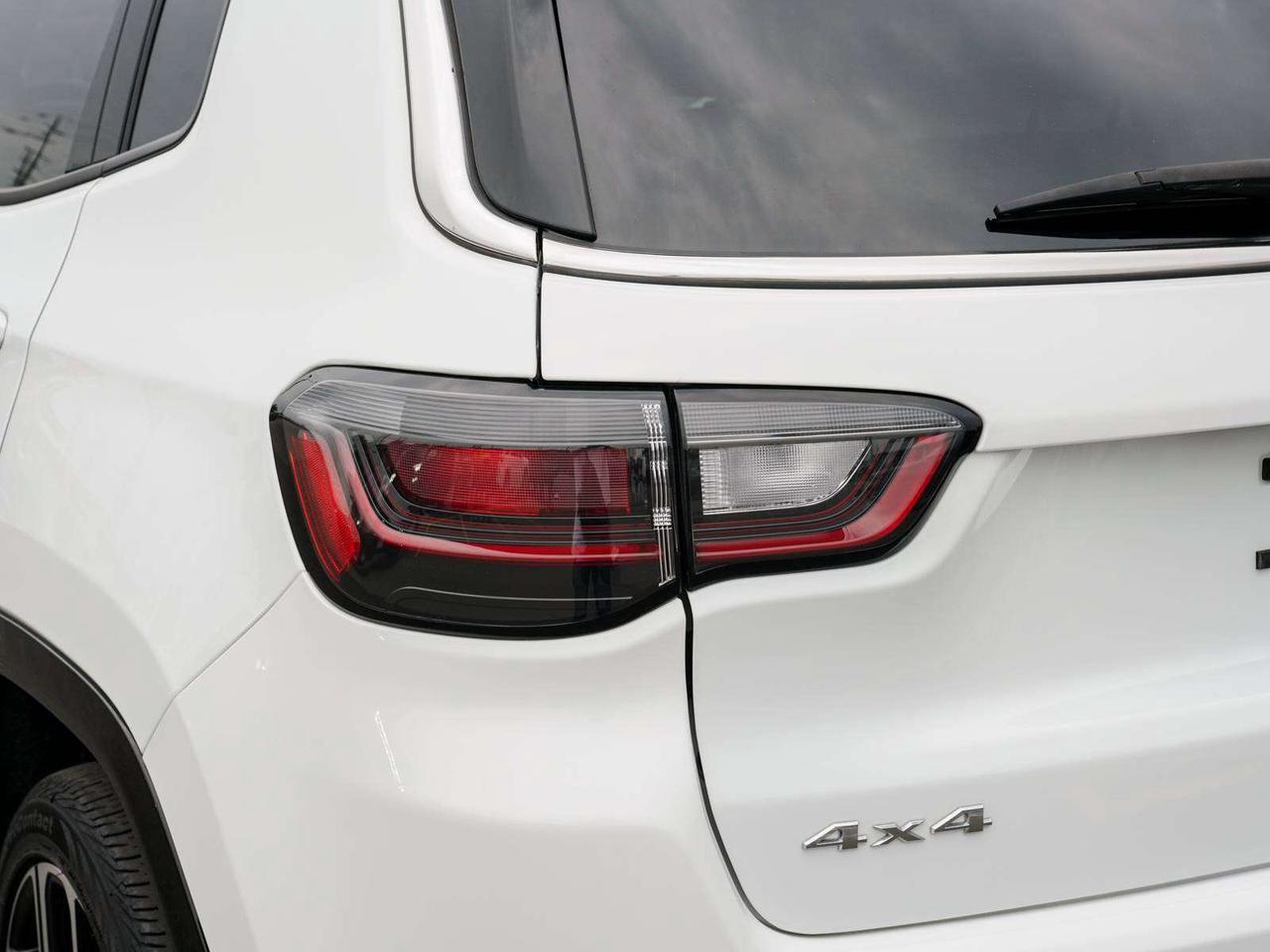 2024 Jeep Compass LIMITED Photo