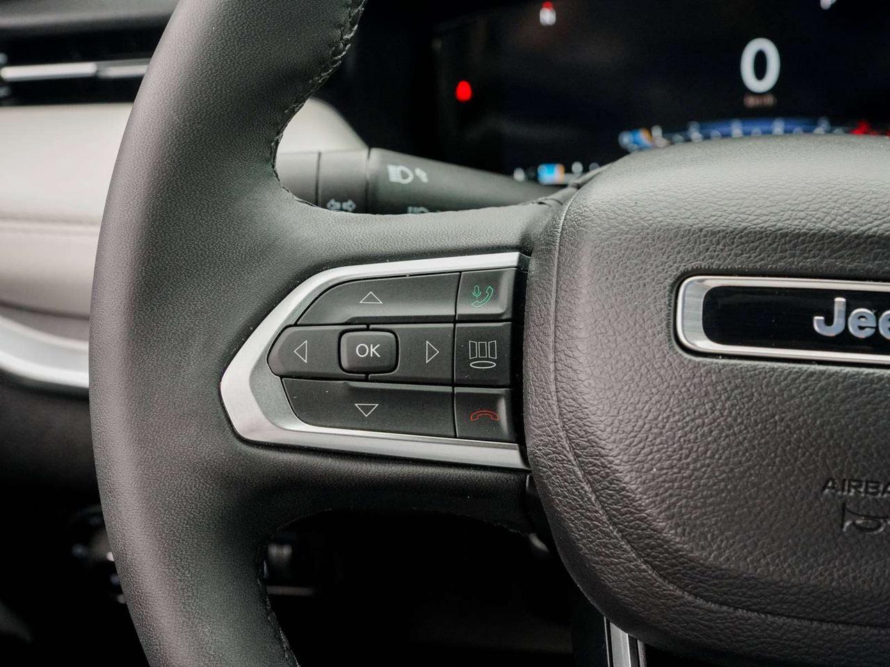 2024 Jeep Compass LIMITED Photo