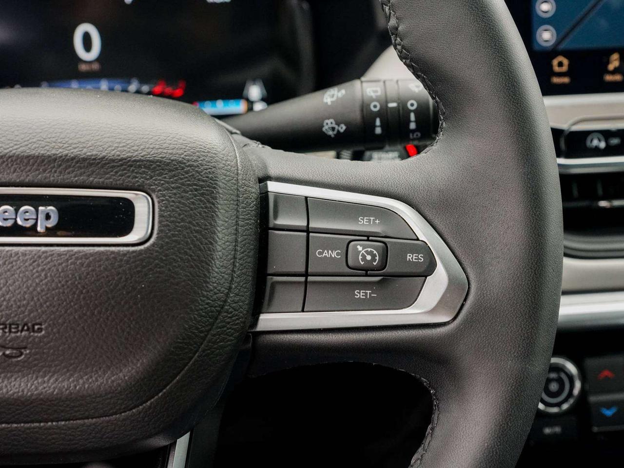 2024 Jeep Compass LIMITED Photo