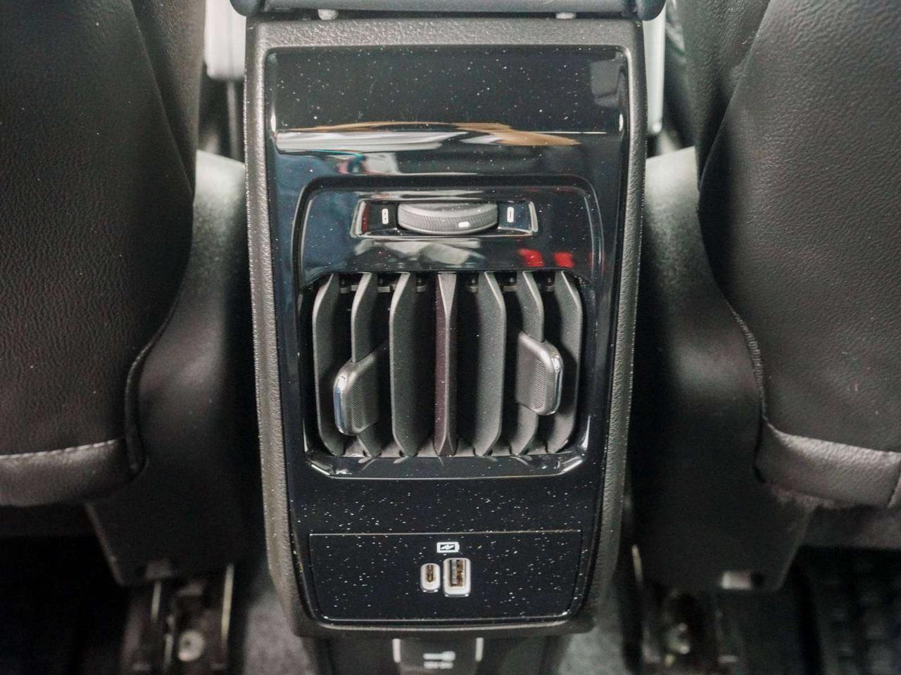2024 Jeep Compass LIMITED Photo