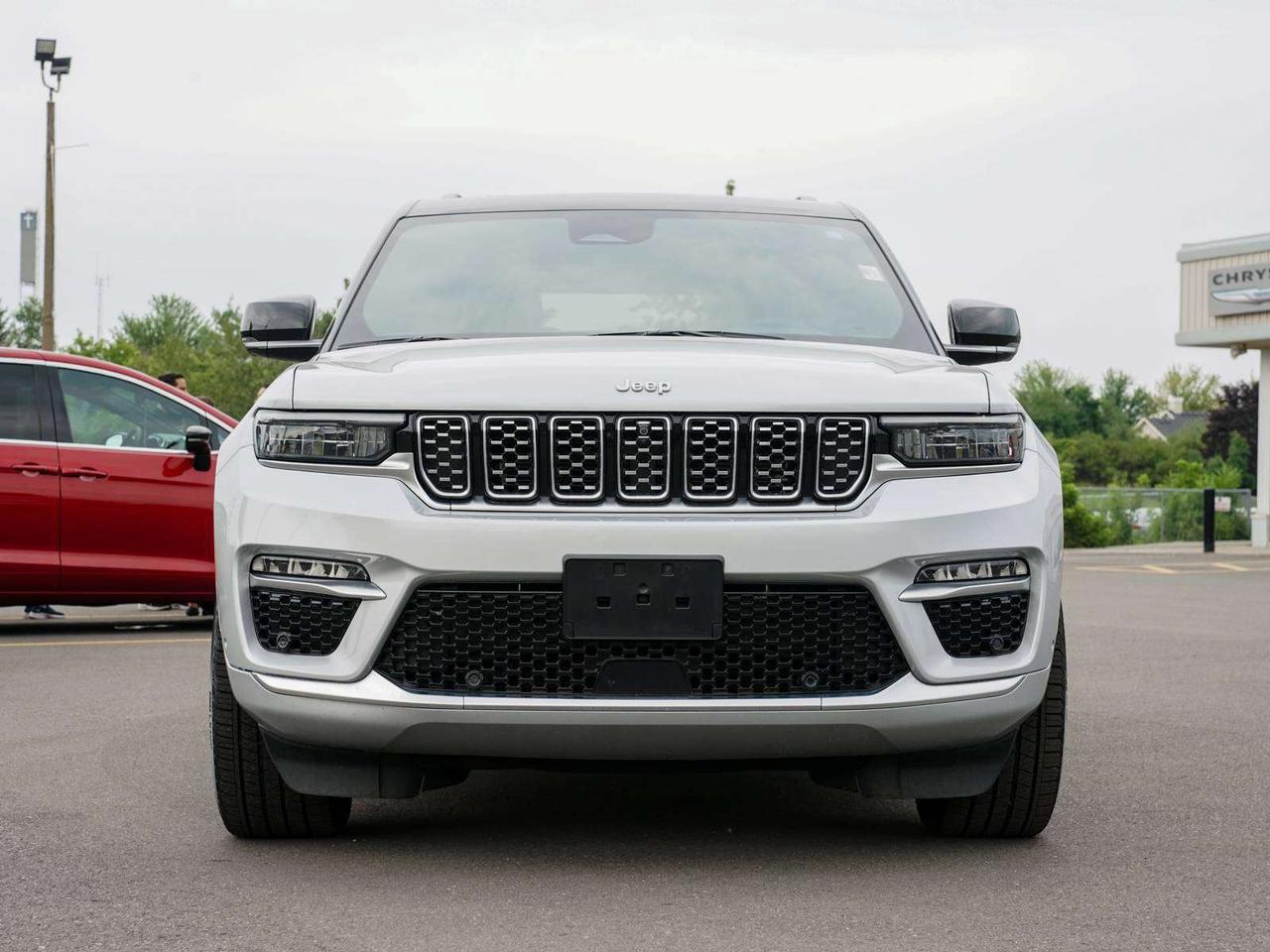 2025 Jeep Grand Cherokee Summit Photo