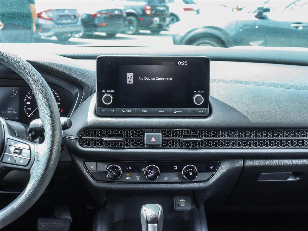 2025 Honda HR-V LX 2WD BACKUP CAM APPLE CARPLAY/ANDROID AUTO Photo