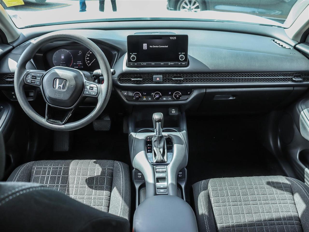 2025 Honda HR-V LX 2WD BACKUP CAM APPLE CARPLAY/ANDROID AUTO Photo