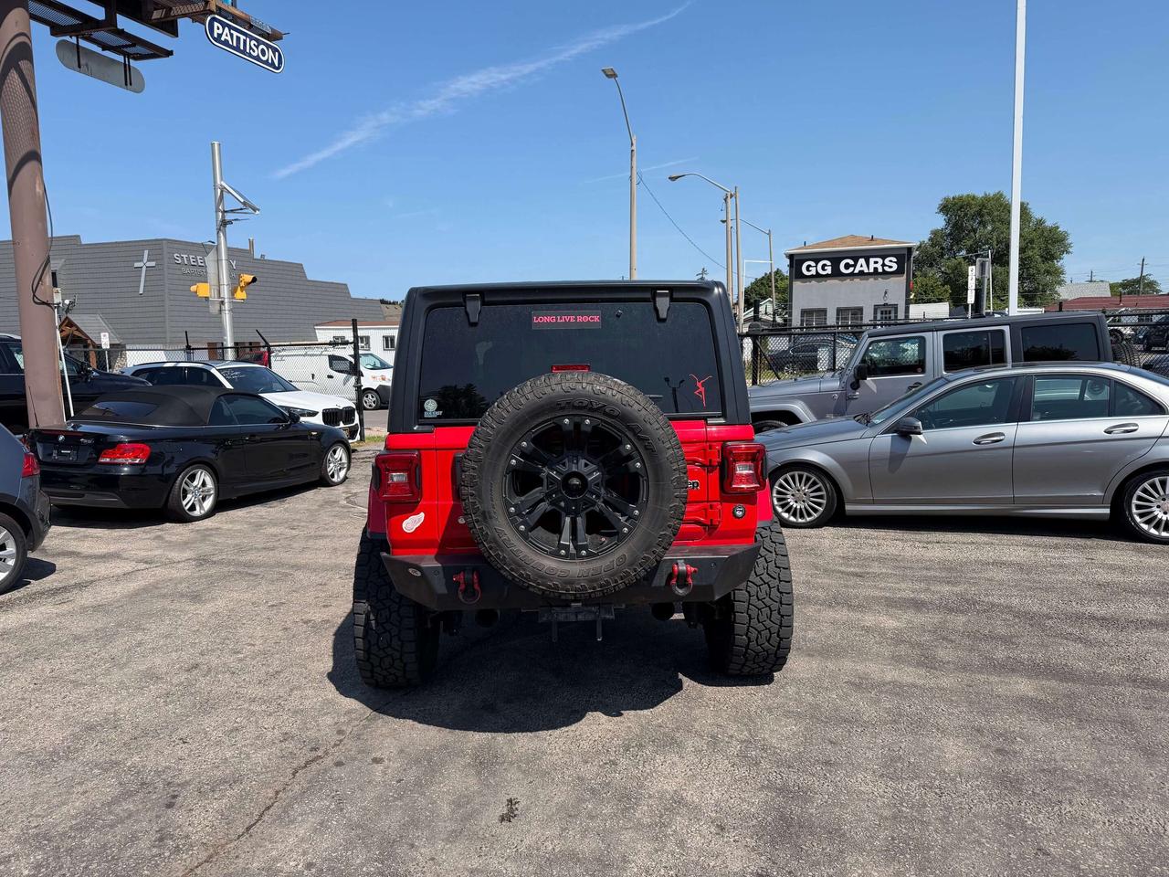 2019 Jeep Wrangler Sahara Photo